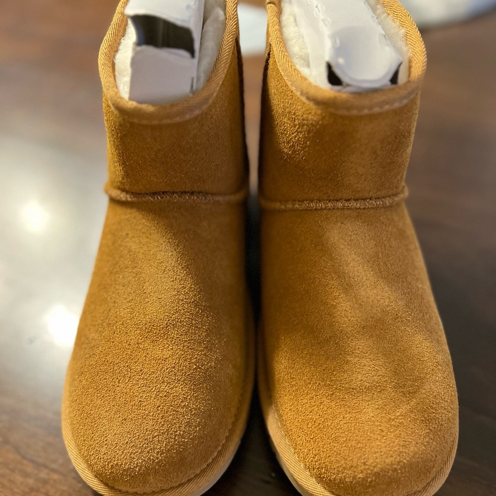 Koolaburra Chestnut Mini Boots